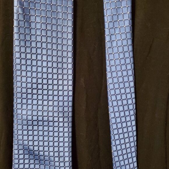 Nautica Blue Square Patterned Silk Tie - Picture 3 of 5
